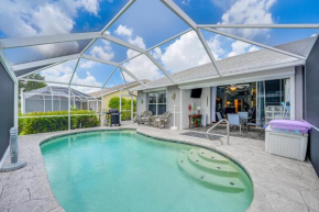 Charming Naples Getaway with Pool Less Than 5 Mi to 5th Ave!